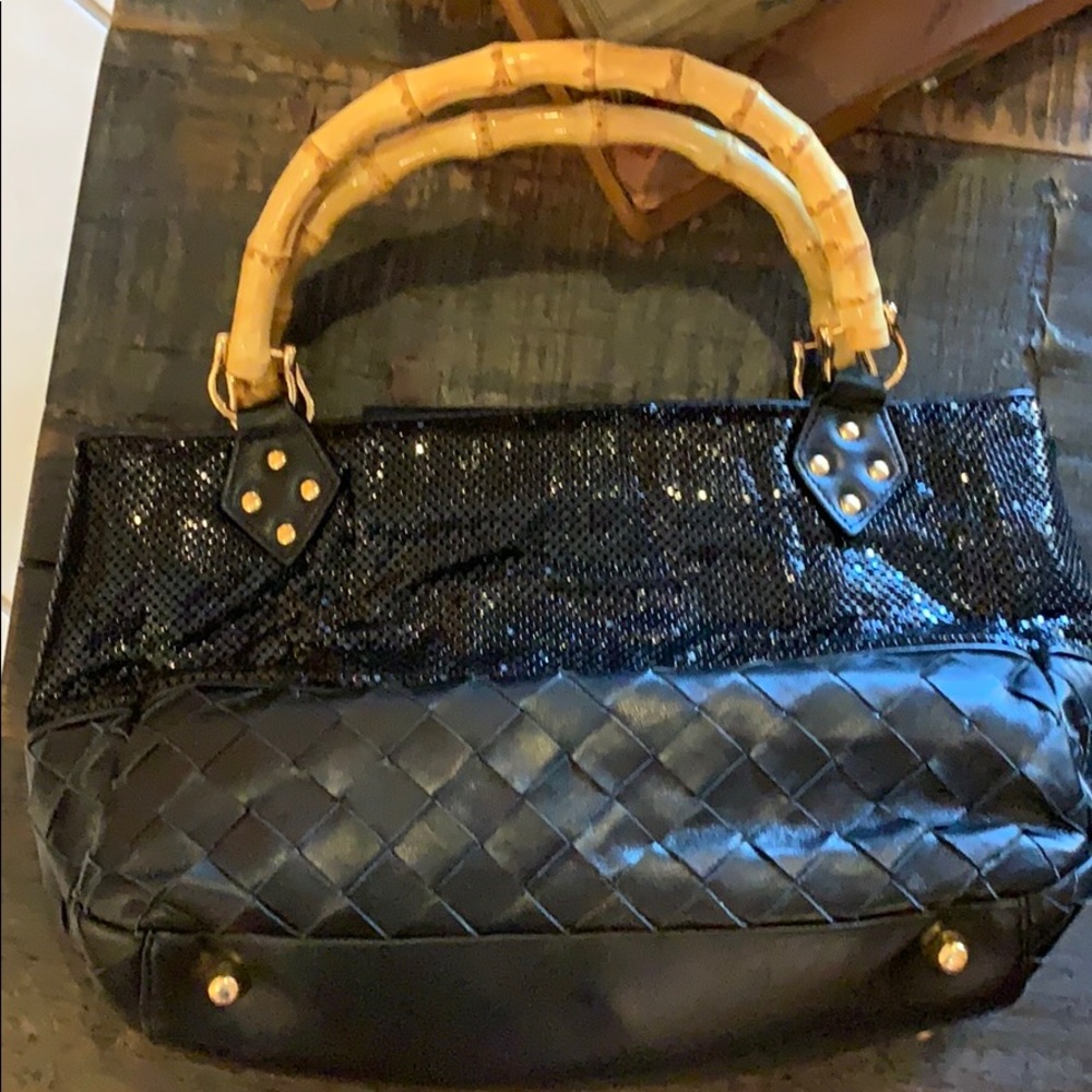 NWOT Rare Whiting and Davis Mesh/Leather clutch❤️